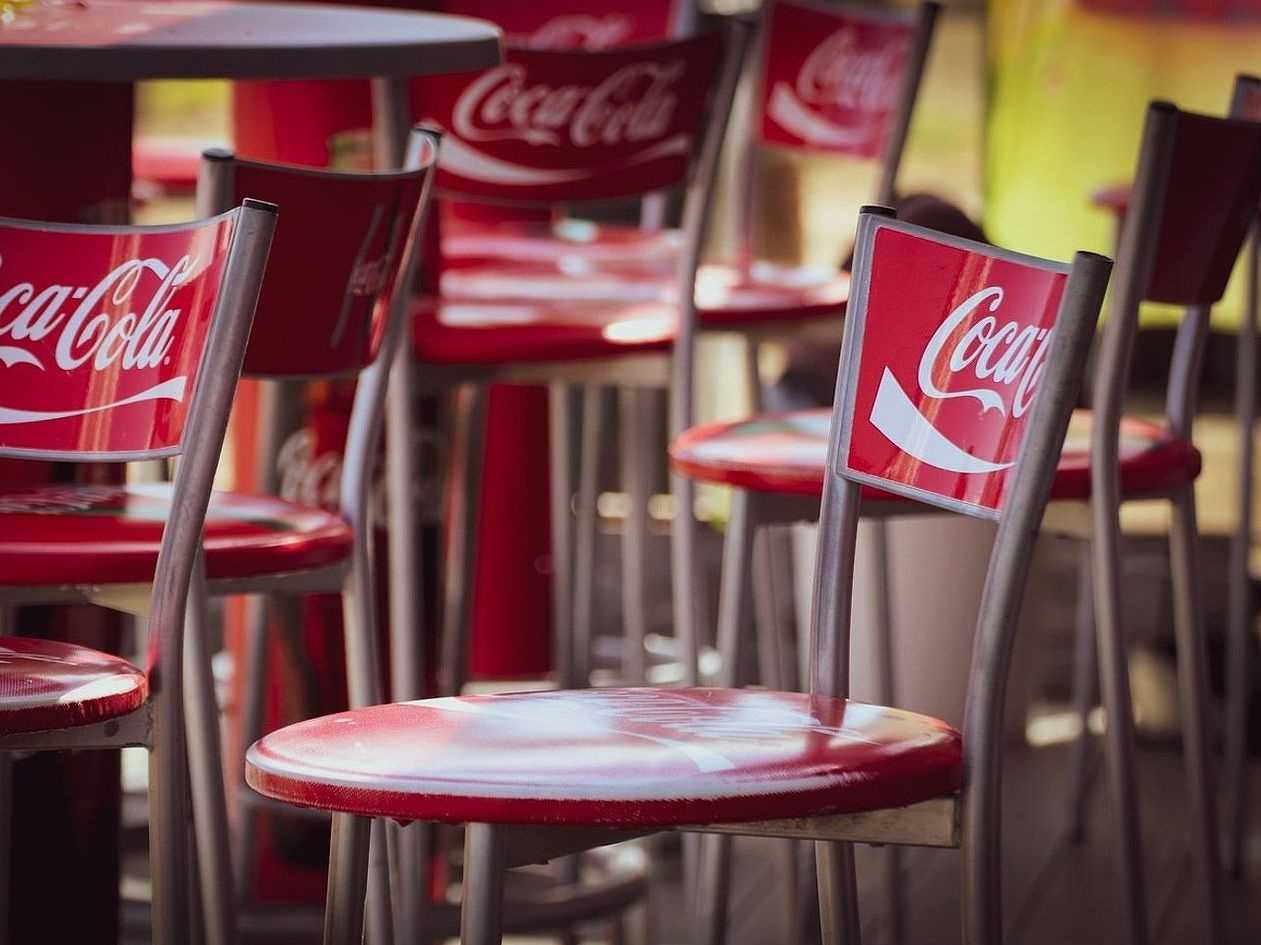 Restaurante e Arena de Jogos